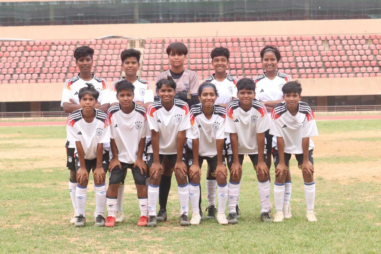 जेएसएसपीएस ने डीएसएस को 11-0 से हराया, बबिता का हैट्रिक