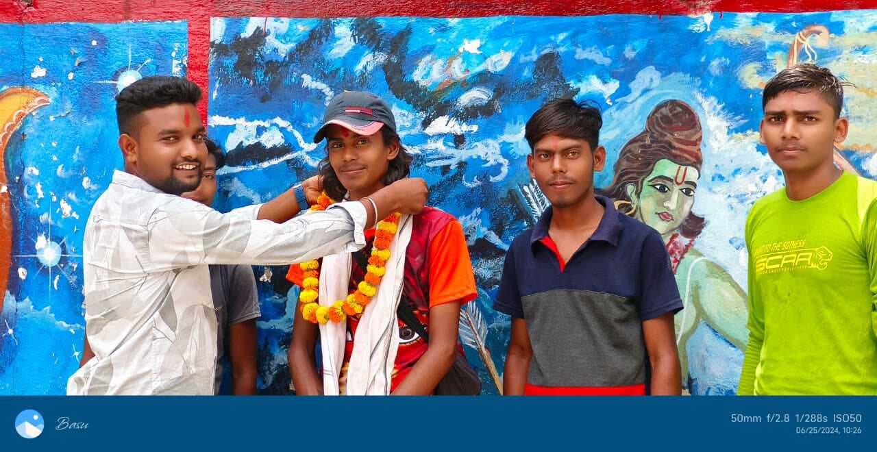 साइकिल से चार धाम की यात्रा कर लौटे देव प्रसाद हुआ स्वागत