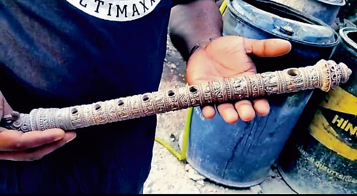 पत्थर से बनी बांसुरी की धुन लुभा रही लोगों को