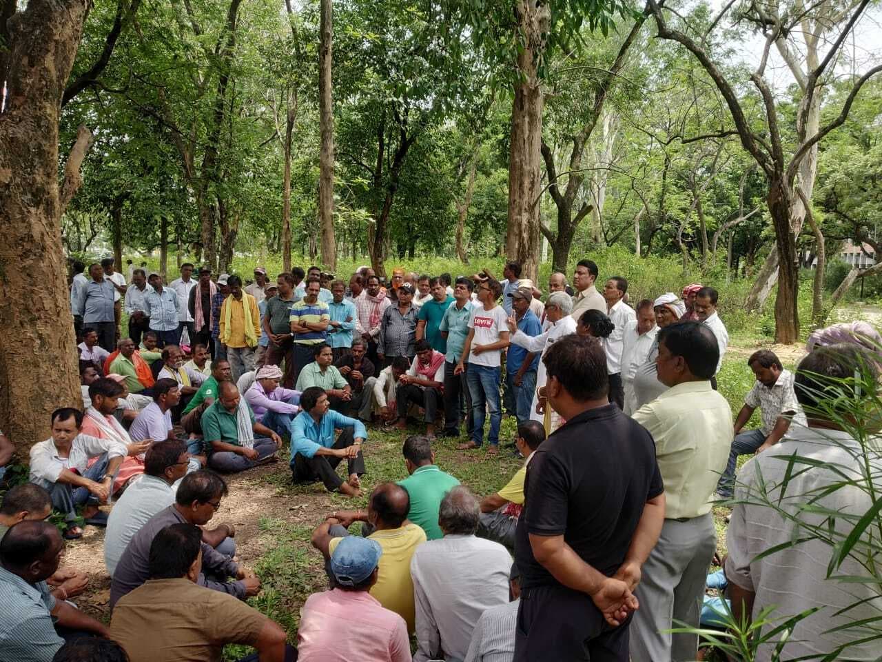 सप्लाई कर्मियों के आंदोलन से एचइसी में प्रशासनिक कार्य ठप