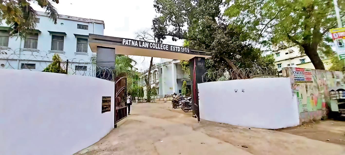पटना लॉ कॉलेज : बार काउंसिल ने दी  120 सीटों पर नामांकन की अनुमति