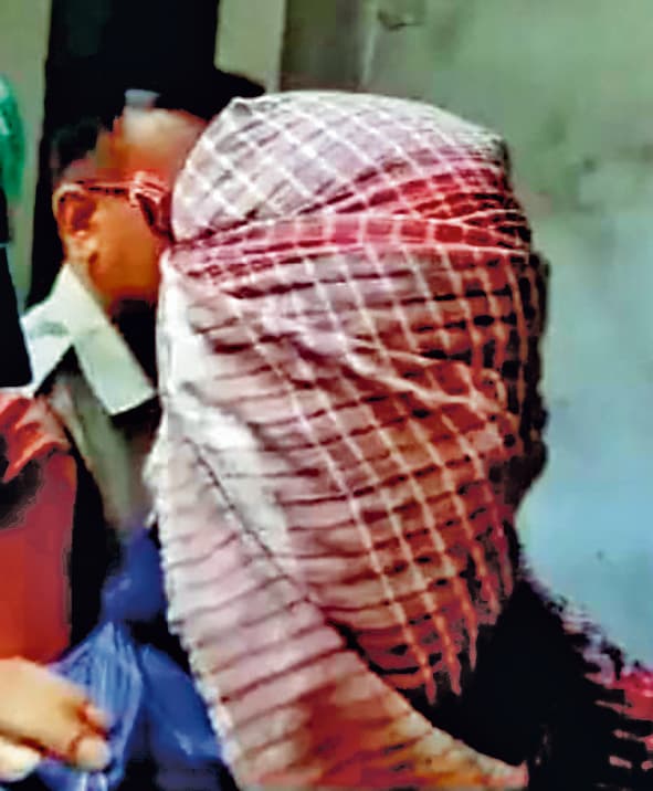 हावड़ा स्टेशन क्षेत्र से पकड़ा गया संदिग्ध आतंकवादी