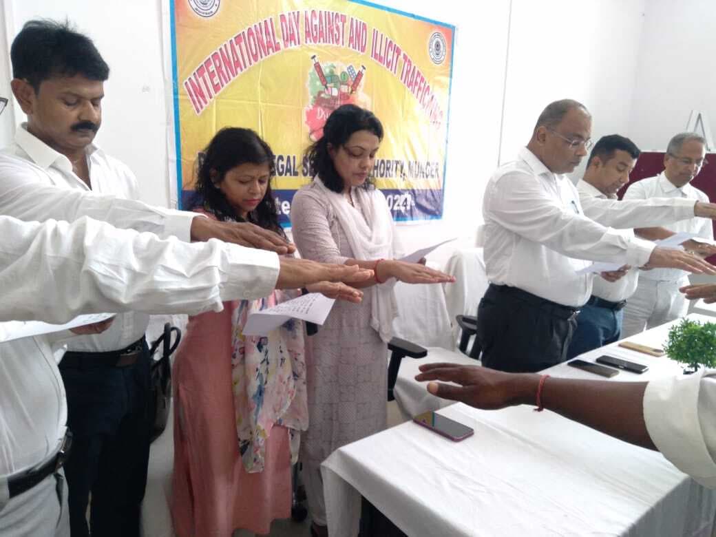 नशा निरोधक दिवस पर न्यायिक पदाधिकारियों ने नशा का सेवन नहीं करने का लिया संकल्प