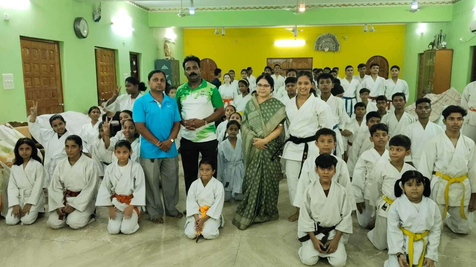 सुधीर महतो की याद में कराटे टूर्नामेंट आयोजित