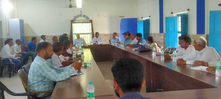 प्रखंड कार्यालय से निराश नहीं लौटें कोई भी ग्रामीण: विधायक