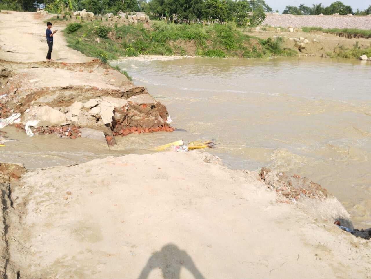 फुलवरिया घाट पर बना डायवर्सन क्षतिग्रस्त