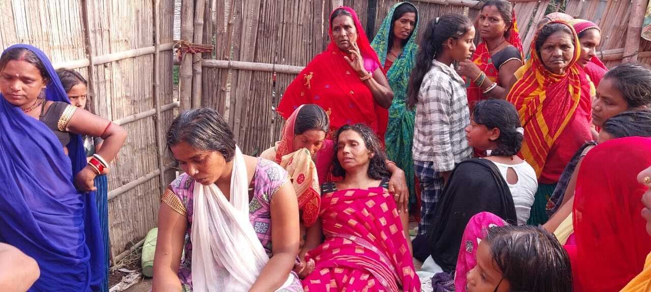 धारदार हथियार से सो रहे युवक की हत्या