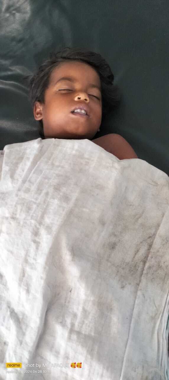 बाढ़ के पानी में डूबने से बच्ची की मौत