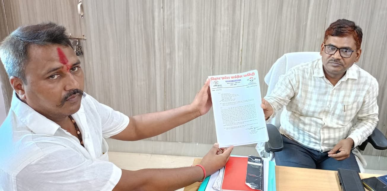 गुदड़ी हाट को अतिक्रमण मुक्त कराने की एसडीओ से लगायी गुहार