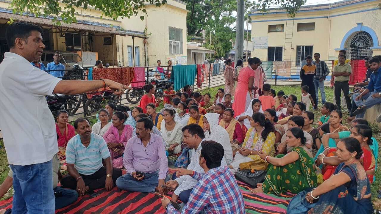 आउटसोर्सिंग स्वास्थ्य कर्मी संघ को नया रूप देने पर हुआ विचार-विमर्श