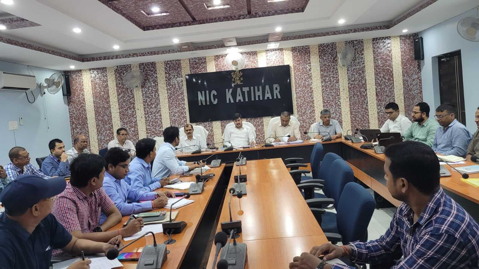 आकांक्षी जिलों में चल रहे विकास कार्यों को 30 सितंबर के अंदर पूरा करें