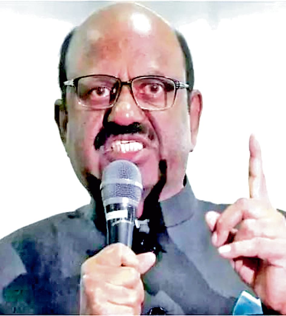 राज्यपाल करेंगे सीएम ममता बनर्जी के खिलाफ मानहानि का मुकदमा