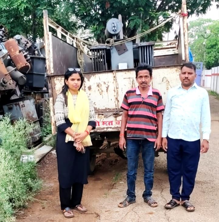 जिप सदस्य ने बिजली ट्रांसफाॅर्मर कराया उपलब्ध