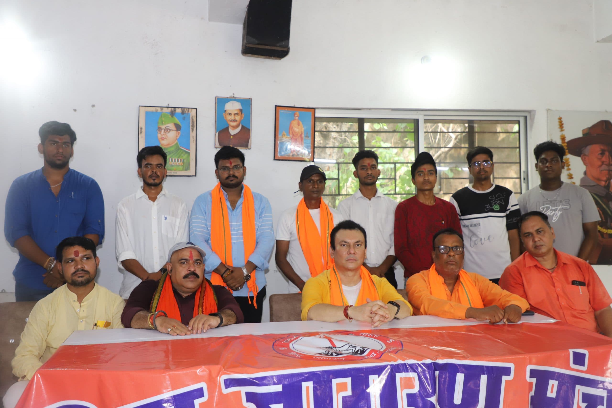 झारखंड में तेजी से बढ़ रहा है लव जिहाद, लैंड जिहाद गैंग्स हड़प रहे हैं आदिवासियों की भूमि