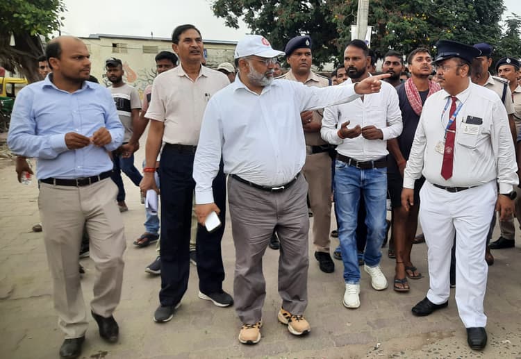 पूर्णिया कोर्ट स्टेशन पर 15 दिनों के अंदर बनेगा अलग टिकट काउंटर