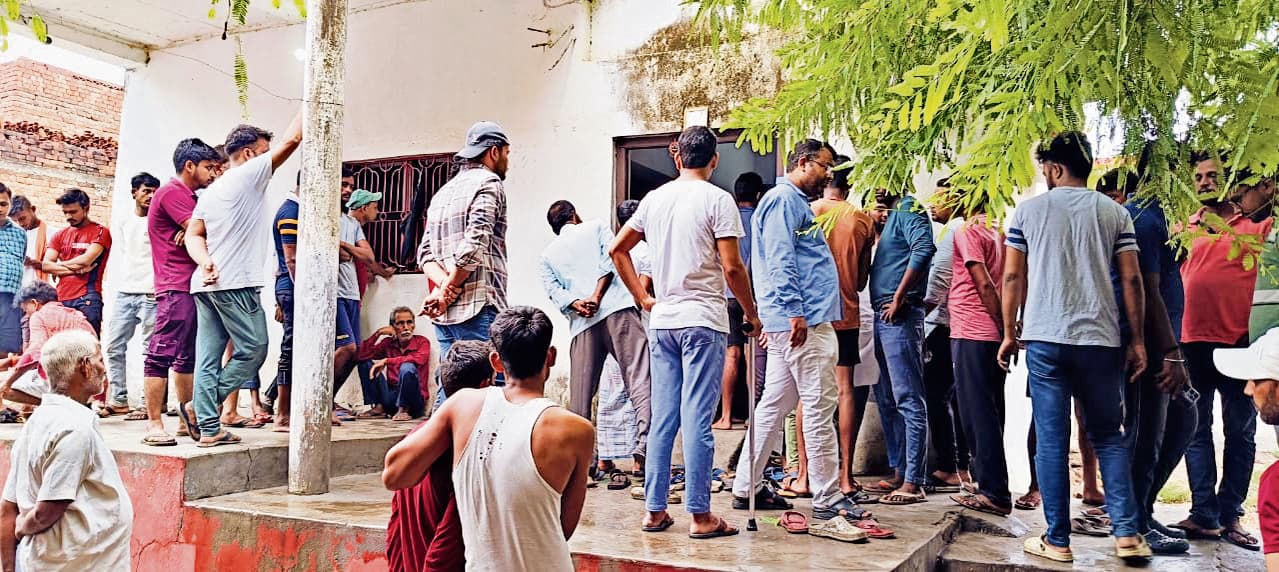 सेंटर बंद कर घर लौट रहे जिम संचालक की गोली मार हत्या