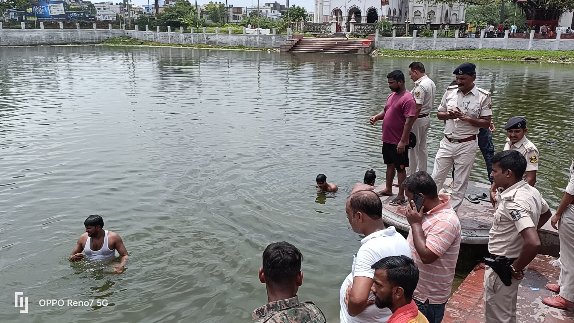 विश्वविद्यालय परिसर में क्रिकेट खेलने गये मोहित की घर लौटी लाश