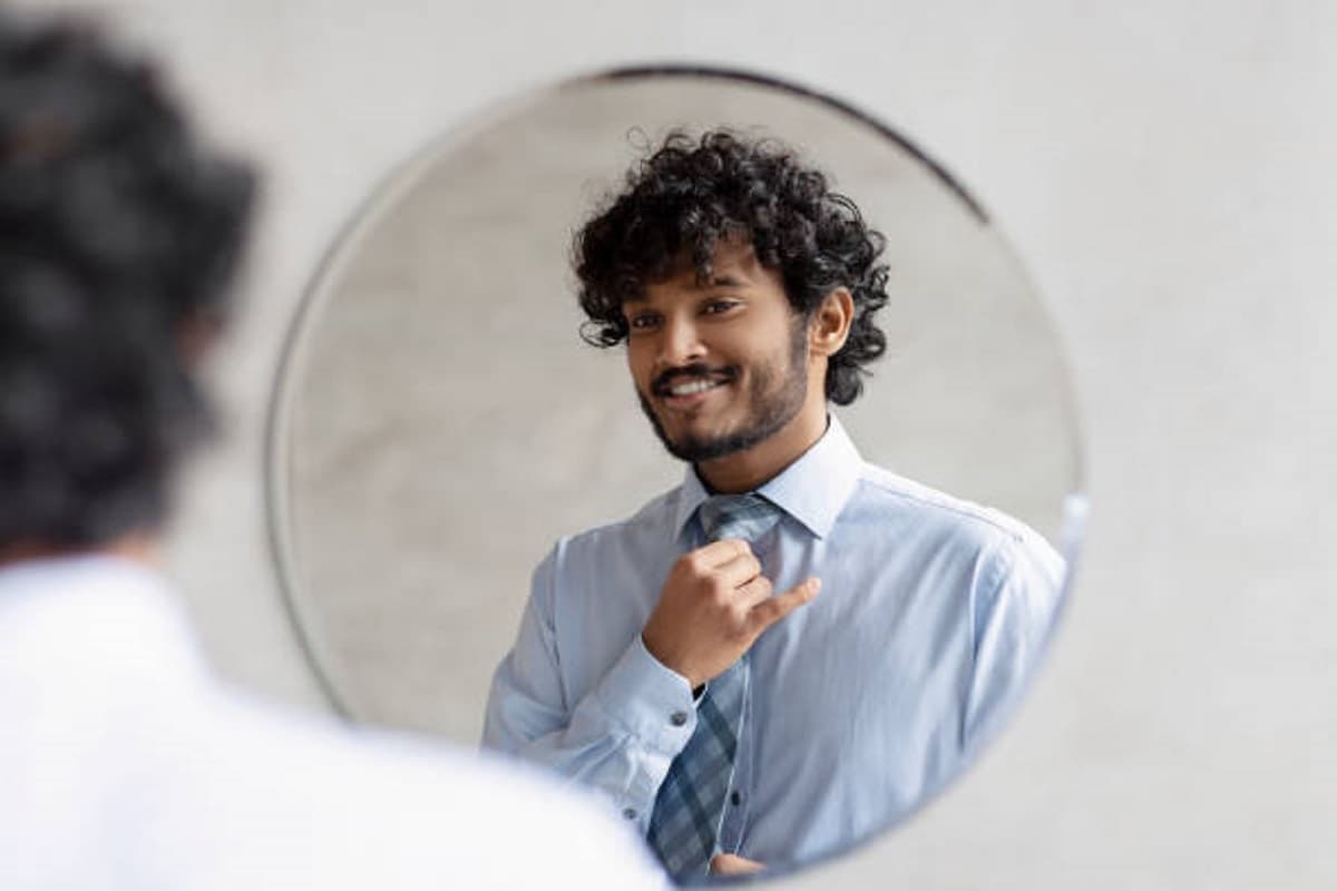 Personality Test: आपके बारें में क्या कहती हैं आपकी ये 5 छोटी आदतें, जानें