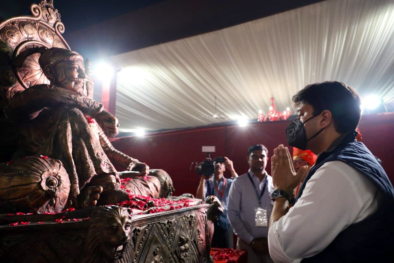 मोदी सरकार में फिर मंत्री बनें ज्योतिरादित्य सिंधिया, परिवार से सीखा है राजनीति का ककहरा