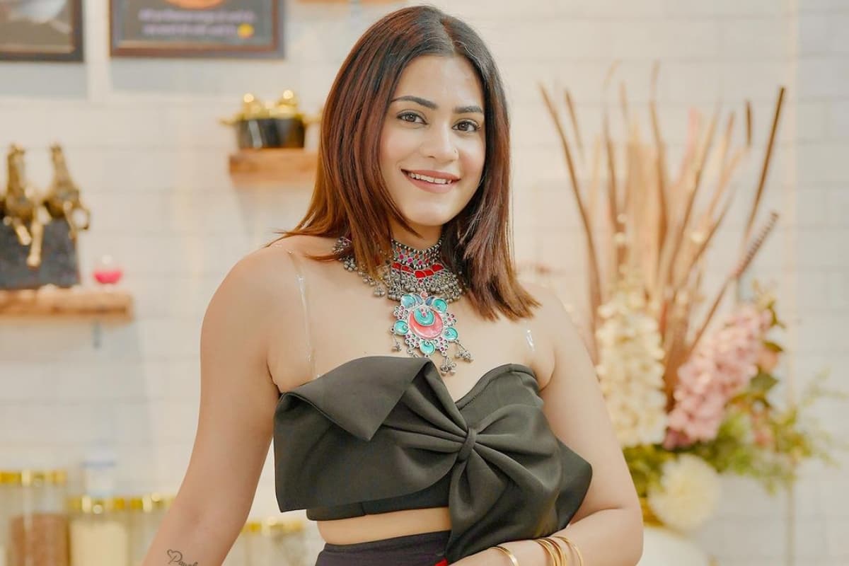 Bigg Boss OTT 3 के घर में ये क्या बोल गई कृतिका मलिक, यूट्यूबर अरमान संग है कनेक्शन