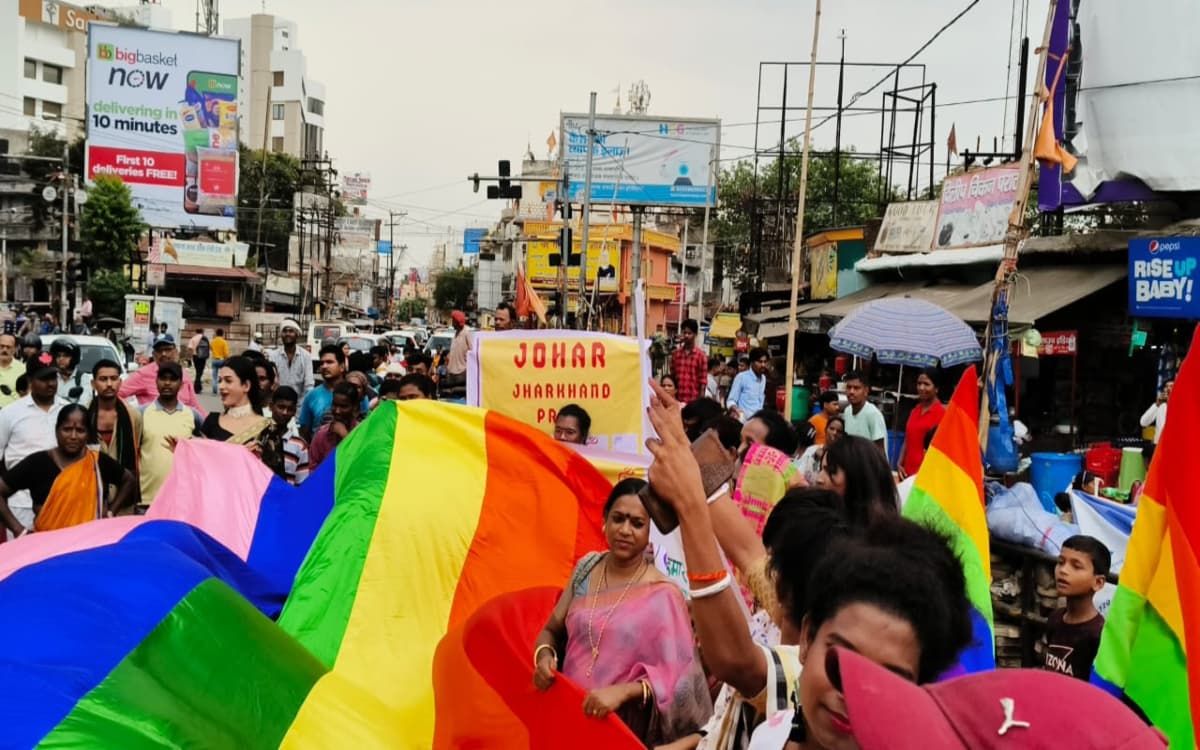 LGBTQ Pride Month: संघर्ष से फलक तक का सफर तय कर बने आदर्श