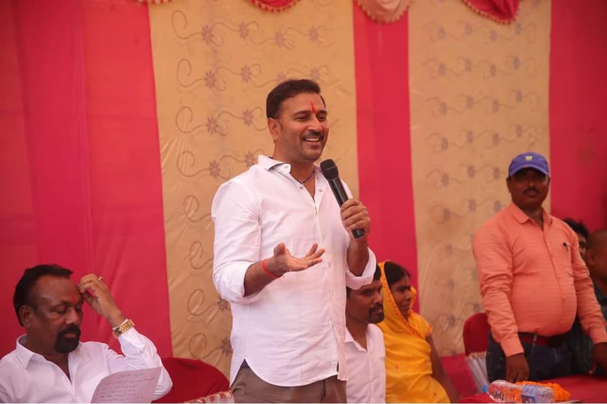 धनबाद : आजसू अध्यक्ष सुदेश महतो ने की आभार यात्रा की शुरूआत, कहा-मतदाताओं को धन्यवाद देना हमारा फर्ज