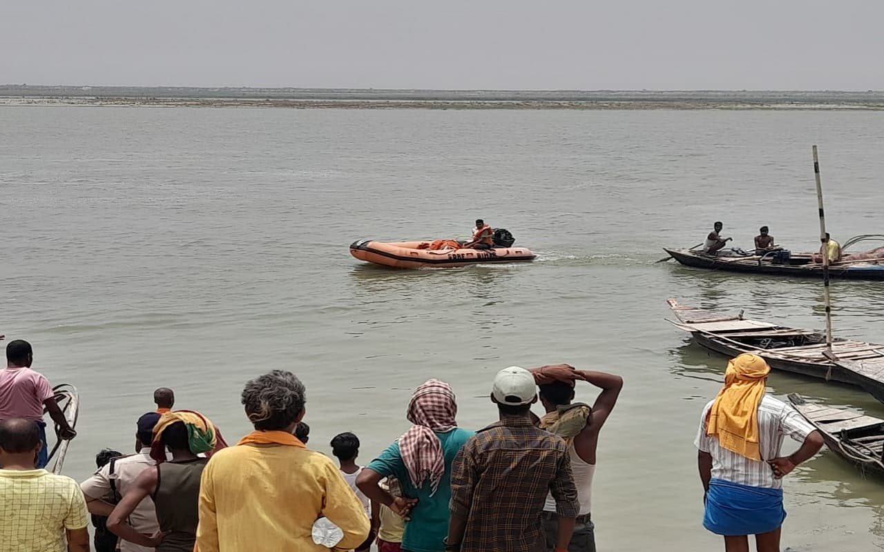 पटना नाव हादसा: रिटायर चीफ जीएम ने बुक की थी नाव, मां का श्राद्ध करके शुद्ध होने गए और गंगा में समा गया परिवार