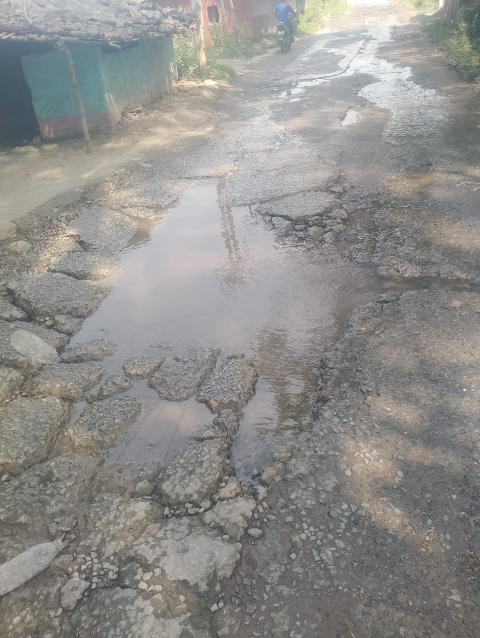 गदड़ा वासी पाइपलाइन लीकेज की समस्या से परेशान, 24 को भूख हड़ताल पर बैठेंगे