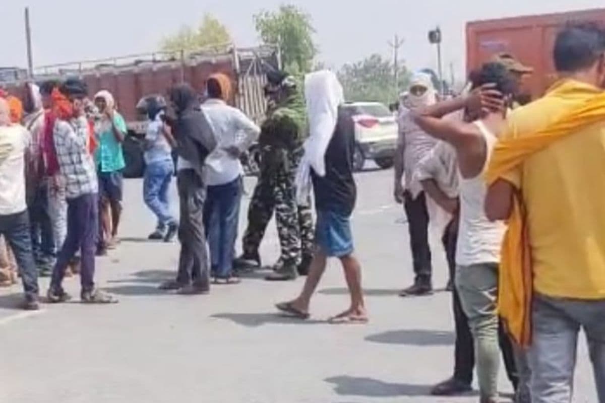 झारखंड: पलामू में सड़क हादसा, एंबुलेंस की चपेट में आने से मोपेड चालक की मौत, ढाई घंटे एनएच-139 जाम