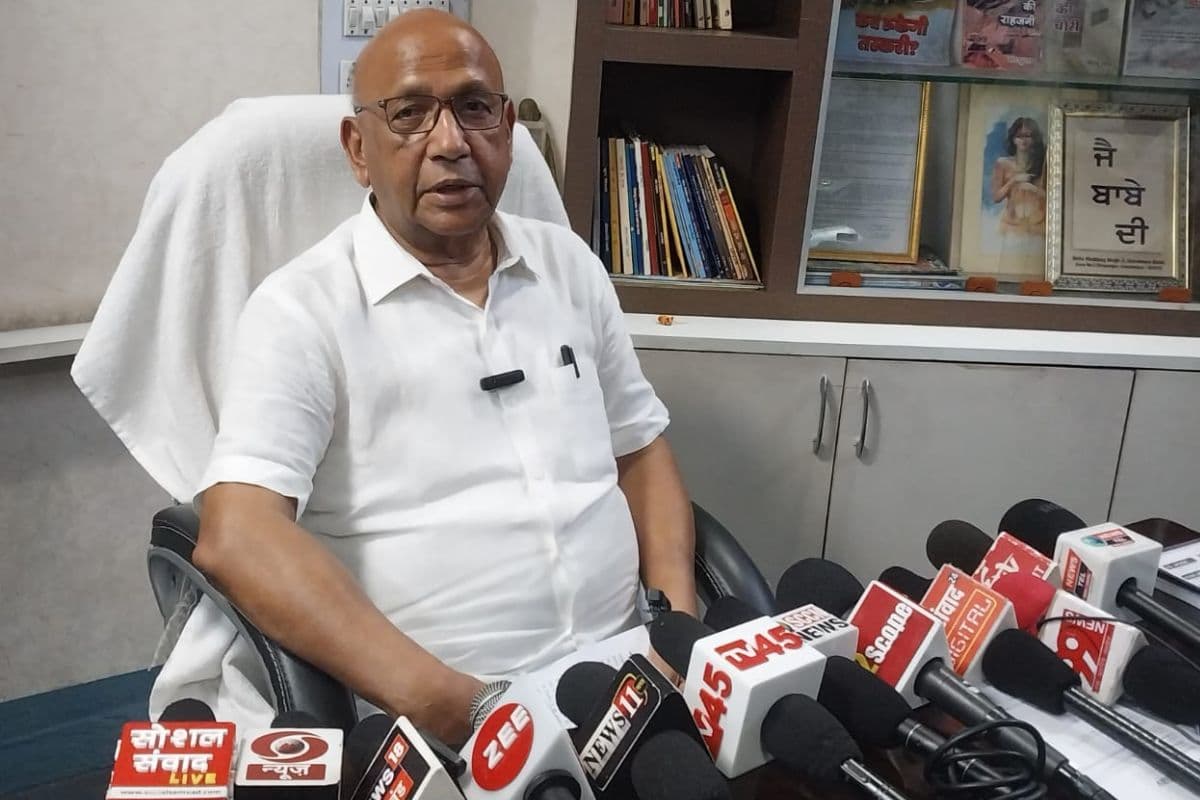 जमशेदपुर में बिल्डिंग बायलॉज के उल्लंघन पर कार्रवाई में पक्षपात कर रहा जिला प्रशासन व अक्षेस, बोले सरयू राय