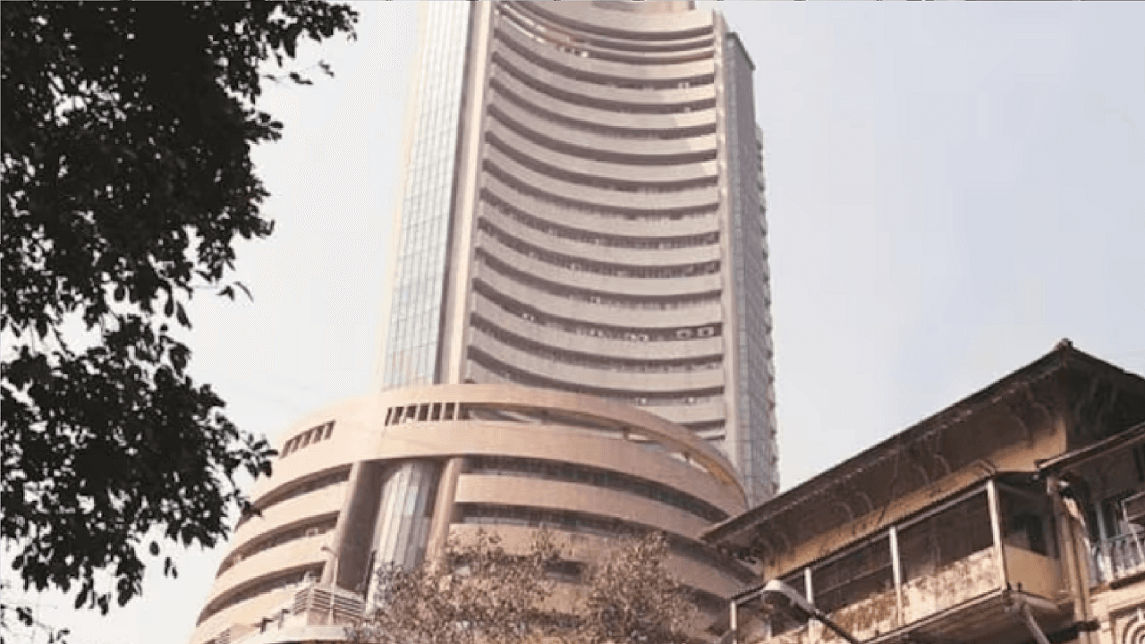 शेयर बाजार में मिला-जुला कारोबार, सेंसेक्स 77,337.59 के नए शिखर बंद, निफ्टी गिरा