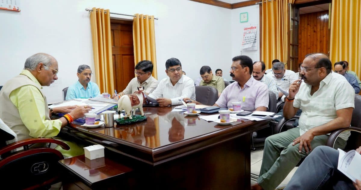 UP News: पशुधन विभाग में पशु चिकित्सा सेवा के 424 तथा पशुधन प्रसार अधिकारी के 1083 पद भरे जाएंगे