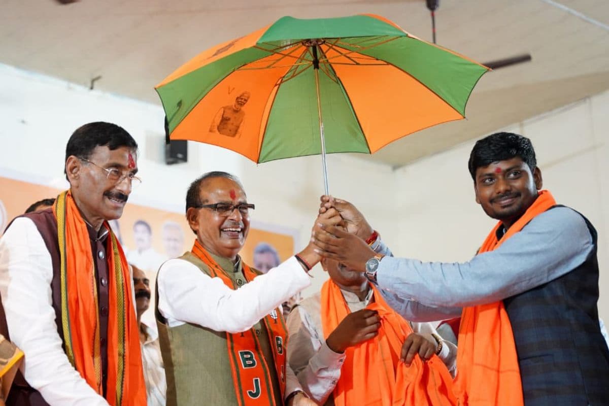 Jharkhand Politics: केंद्रीय मंत्री शिवराज सिंह चौहान ने हेमंत सोरेन सरकार पर साधा निशाना, कहा-झूठे वायदे कर दे रही है धोखा