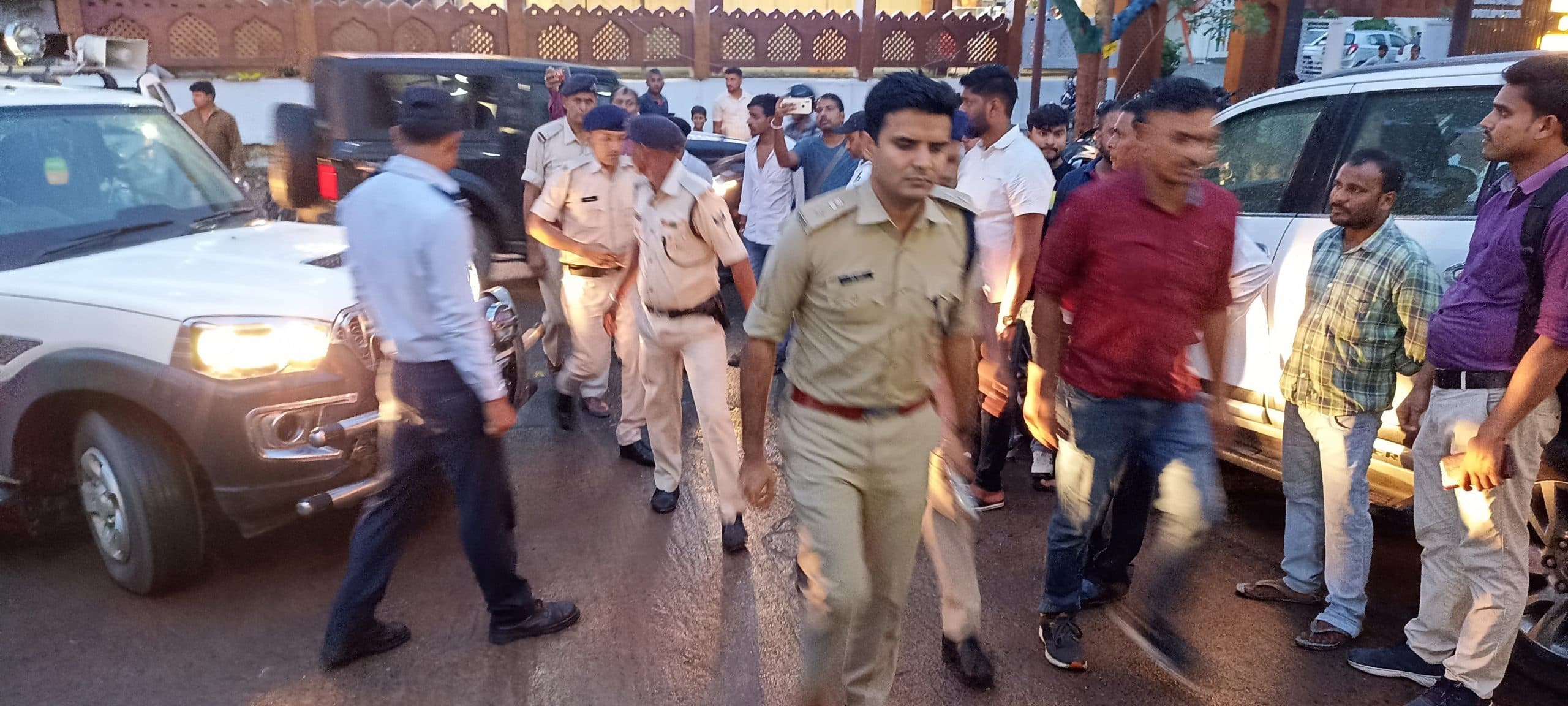 पटना में गैंगवार: जेल में बंद गैंगस्टर रवि गोप के भाई और चालक को भूना, एक की मौत