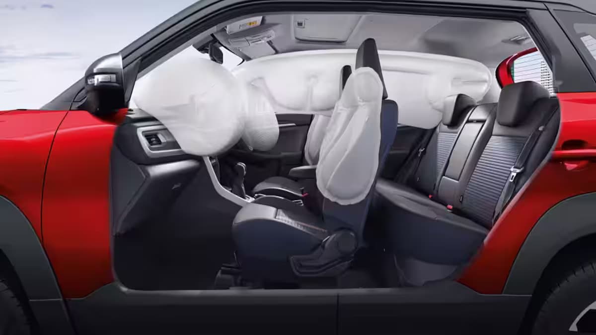 Cars With 6 Airbags: 10 लाख रुपये से भी कम कीमत में आती हैं 6 एयरबैग वाली ये पांच कारें