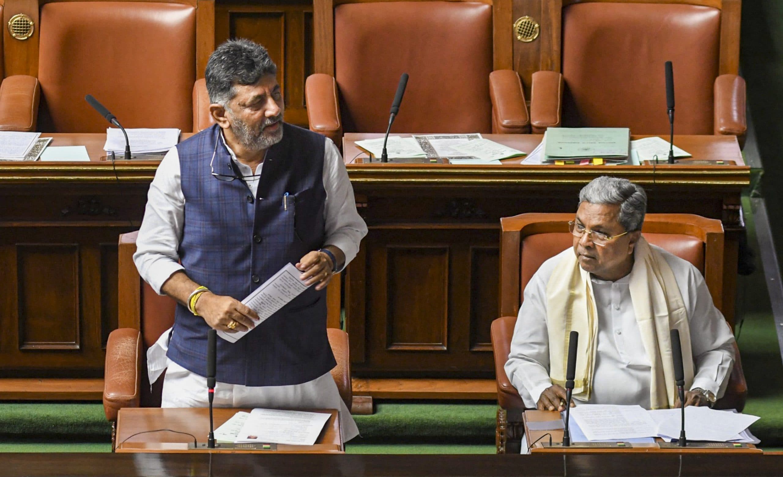 Karnataka News: बैकफुट में आयी कर्नाटक सरकार, निजी क्षेत्र में कन्नड भाषियों के आरक्षण वाले विधेयक पर अस्थायी रोक