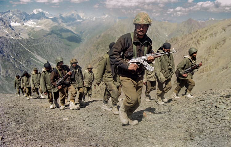 Kargil Vijay Diwas: कारगिल में पीएम मोदी करेंगे विस्फोट, बनेगी दुनिया की सबसे ऊंची सुरंग