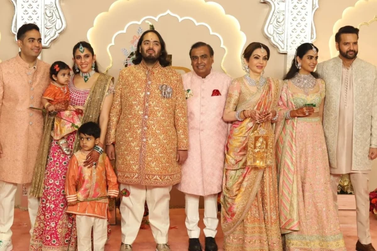 Anant Radhika Wedding: टमाटर की चाट से लेकर मद्रास कापी तक, जानिए शादी में मेहमानों को क्या परोसा जाएगा