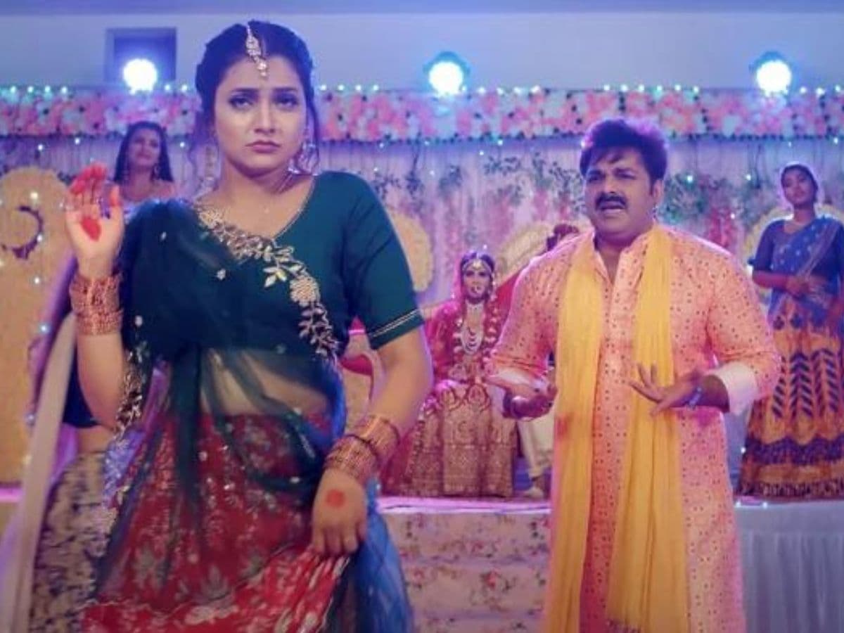 धूम मचा रहा पवन सिंह का नया गाना 'दातों से ओढ़नी दबा के', रिलीज के बाद लाखों मिले व्यूज