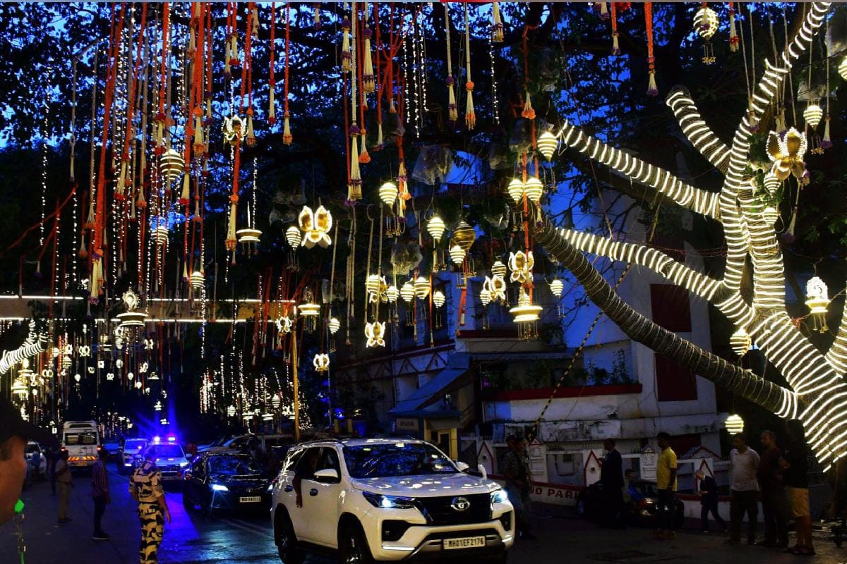 Anant Ambani Wedding : अनंत अंबानी की शादी में शामिल होने के लिए बारिश के बीच पहुंच रहे हैं गेस्ट, पूरे दिन होगी बरसात