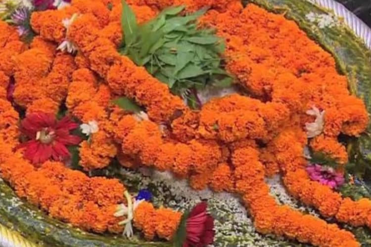 Jharkhand Tourism: जेल से तैयार होकर आता है बाबा का भव्य श्रृंगार