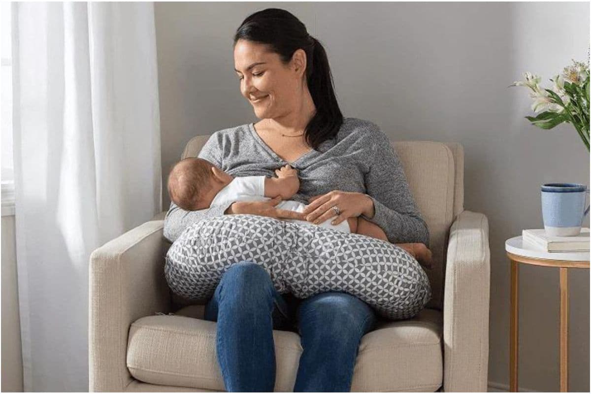 Good News : भारतीय रेलवे का महिलाओं के लिये अनूठा पहल,आसनसोल स्टेशन में बनेगा ब्रेस्ट फीडिंग रूम