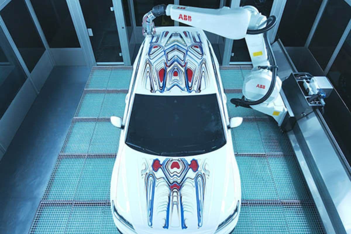 Now 42 robots to paint Mahindra electric cars together know what is the ABB PixelPaint technology Now 42 robots to paint Mahindra electric cars together know what is the ABB PixelPaint technology