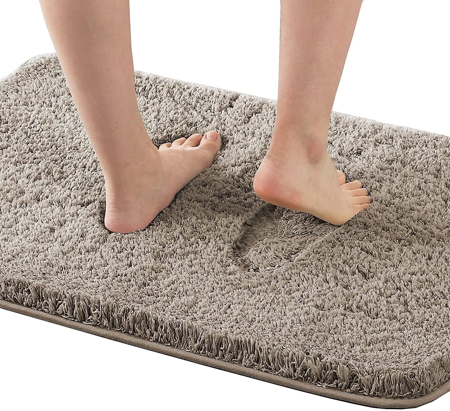 Monsoon foot mat odor removal : मानसून में बिना धोए फुटमैट की बदबू दूर करने के आसान उपाय