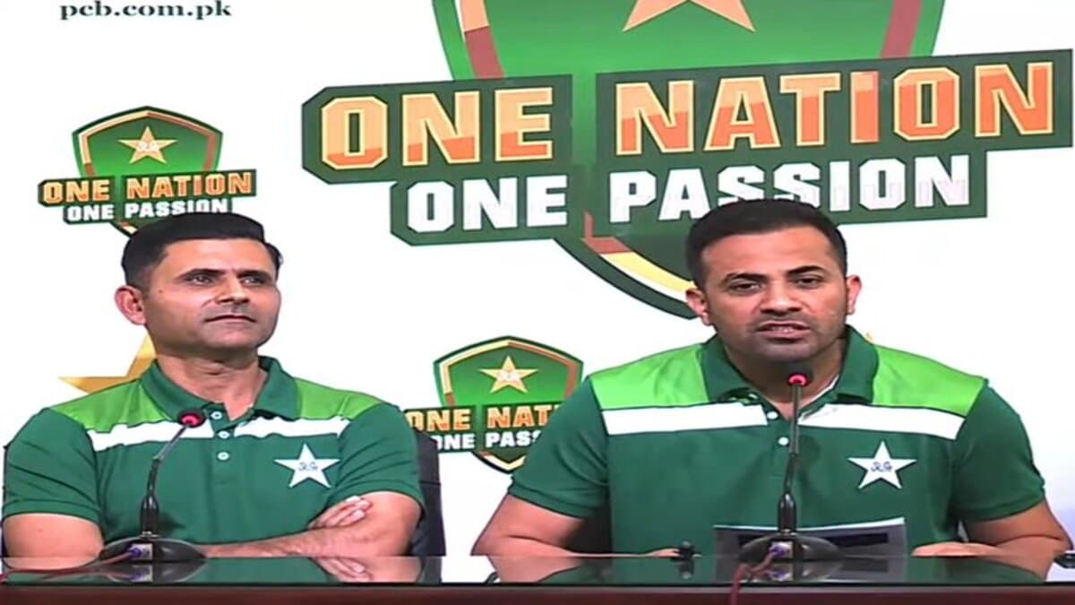 Pakistan Cricket Board: Wahab Riaz and Abdul Razzaq Pakistan Cricket Board: Wahab Riaz and Abdul Razzaq