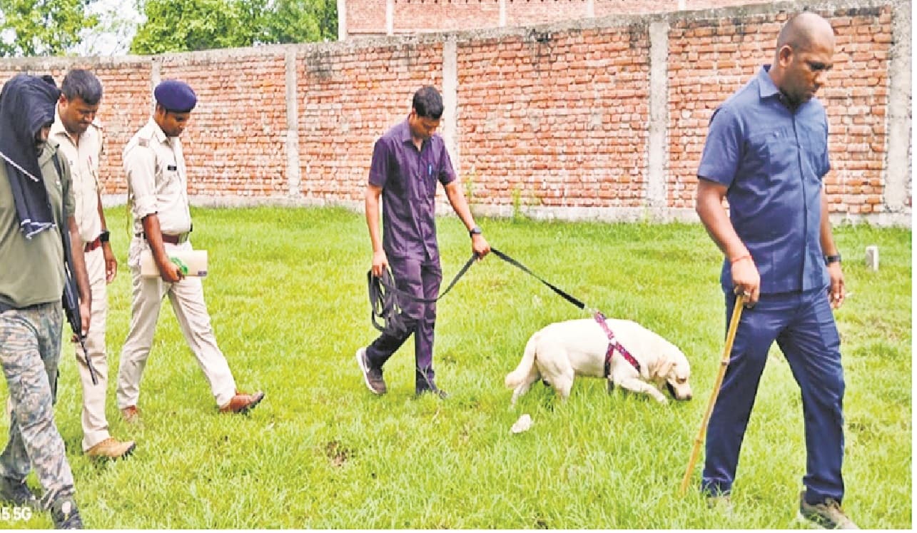 Gaya Crime News: आमस से मिला अज्ञात युवक का शव, गोली मार कर हत्या की आशंका