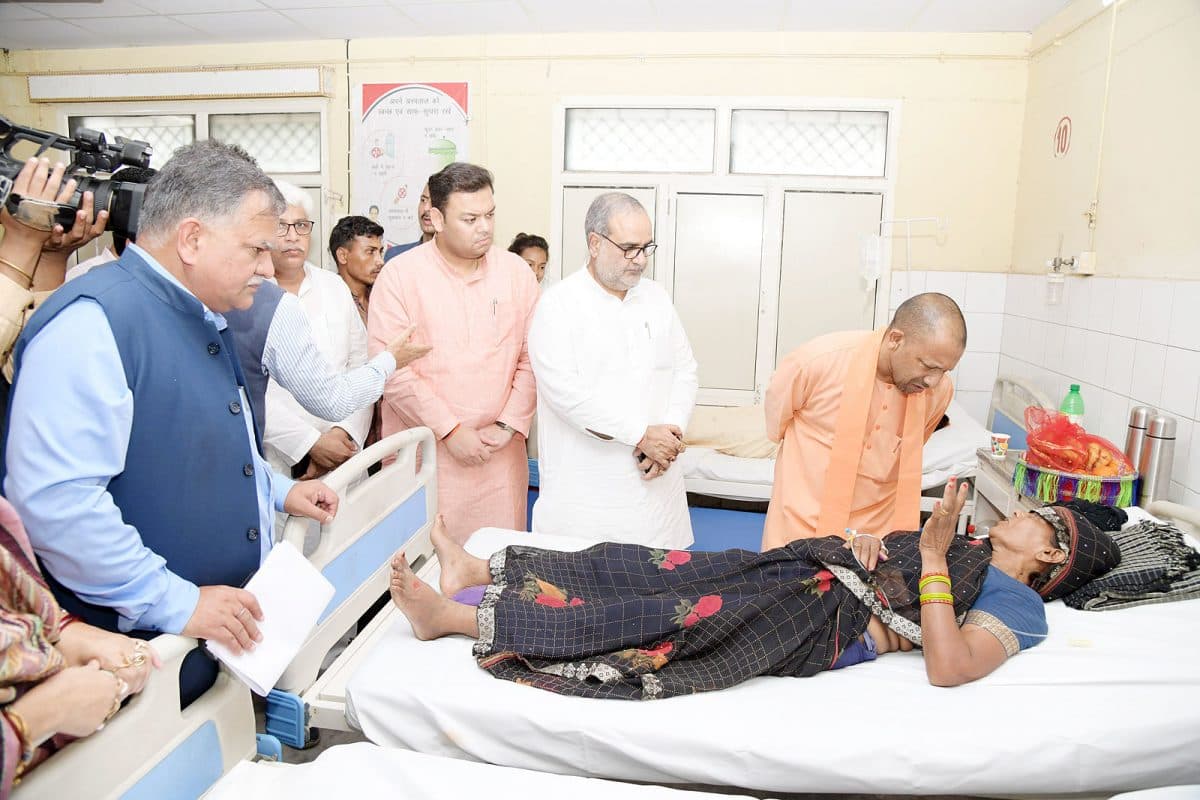 Hathras Stampede: जल्दी गिरफ्तार हो बाबा नारायण साकार हरि, राष्ट्रीय महिला आयोग की अध्यक्ष का बयान