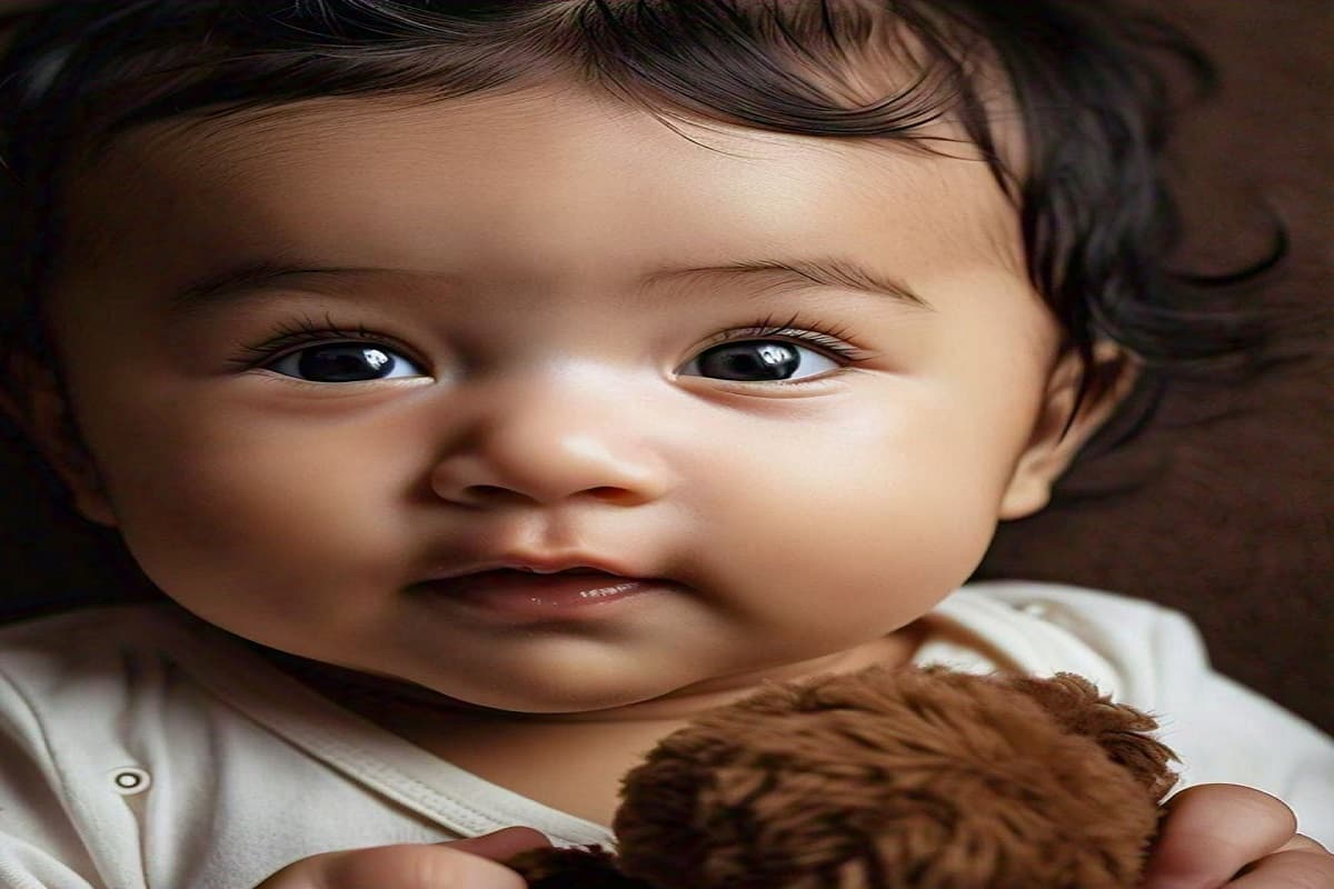 Baby Names: अपनी फूल-सी बेटी का रखें फूलों से प्रभावित ये नाम