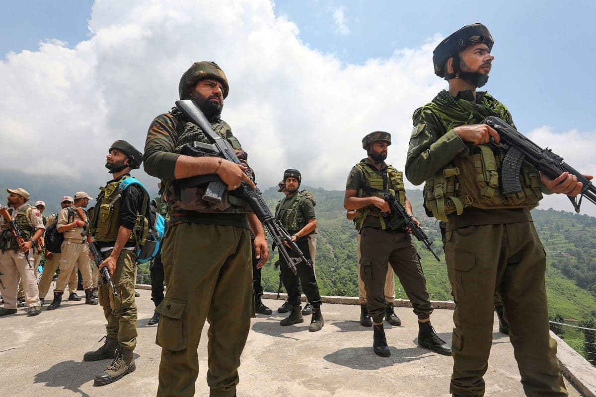 Jammu And Kashmir: कुपवाड़ा में घुसपैठ की कोशिश नाकाम, 3 आतंकवादी ढेर