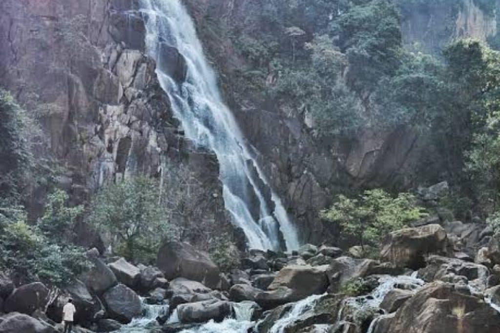 Lodh Waterfall